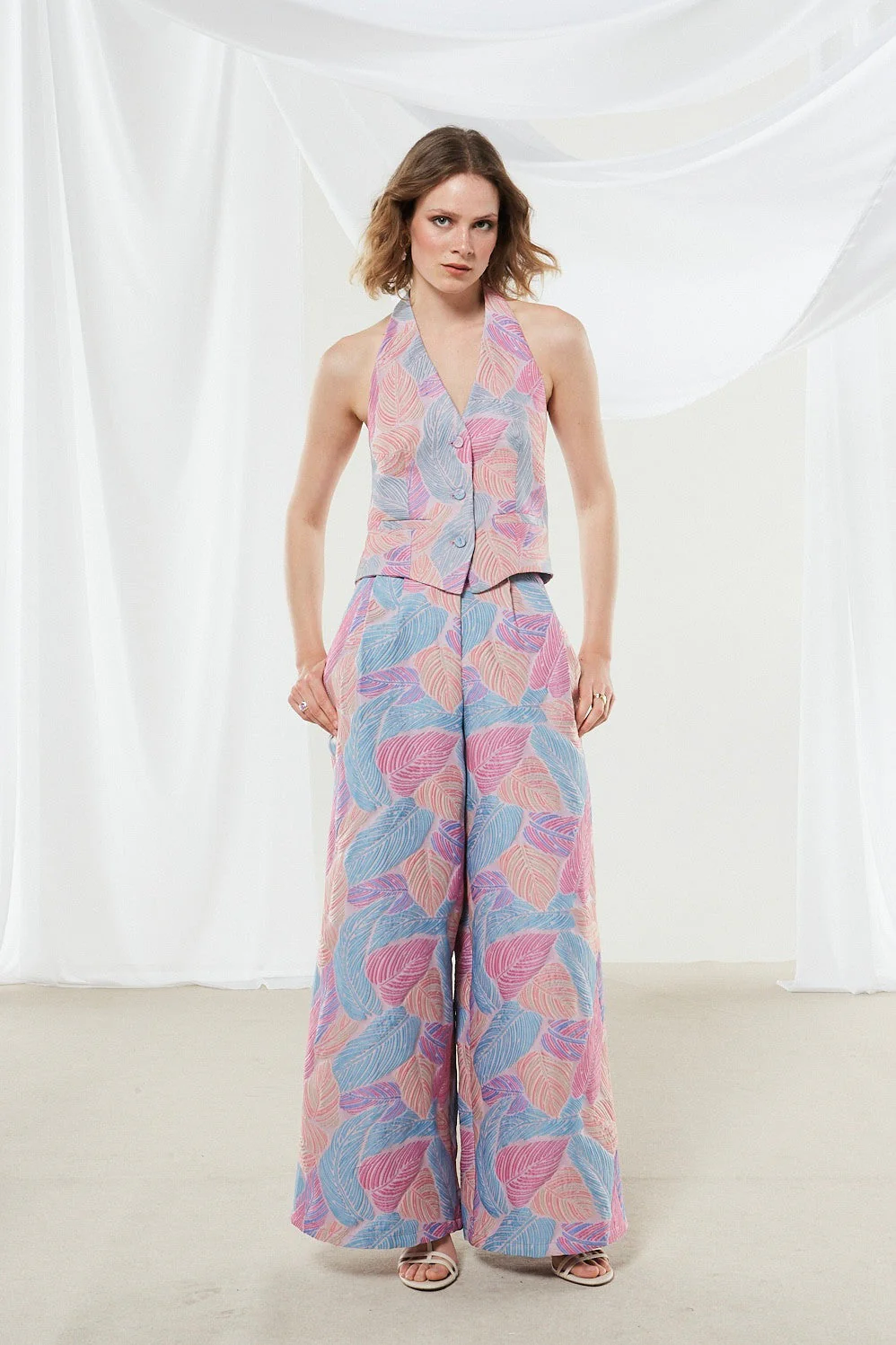 Clementine brocade vest - Image 3