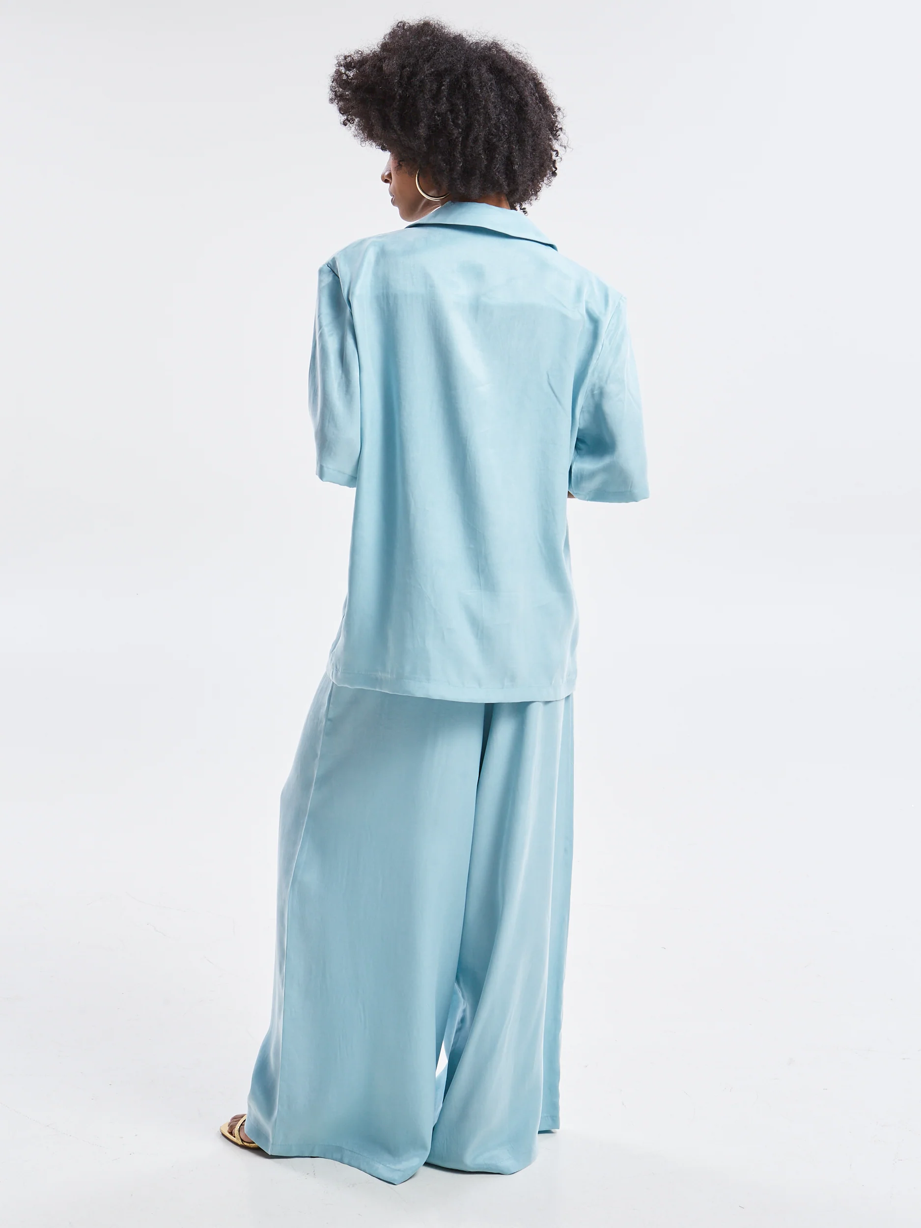 Ilyra lyocell short sleeve azure blazer - Image 5