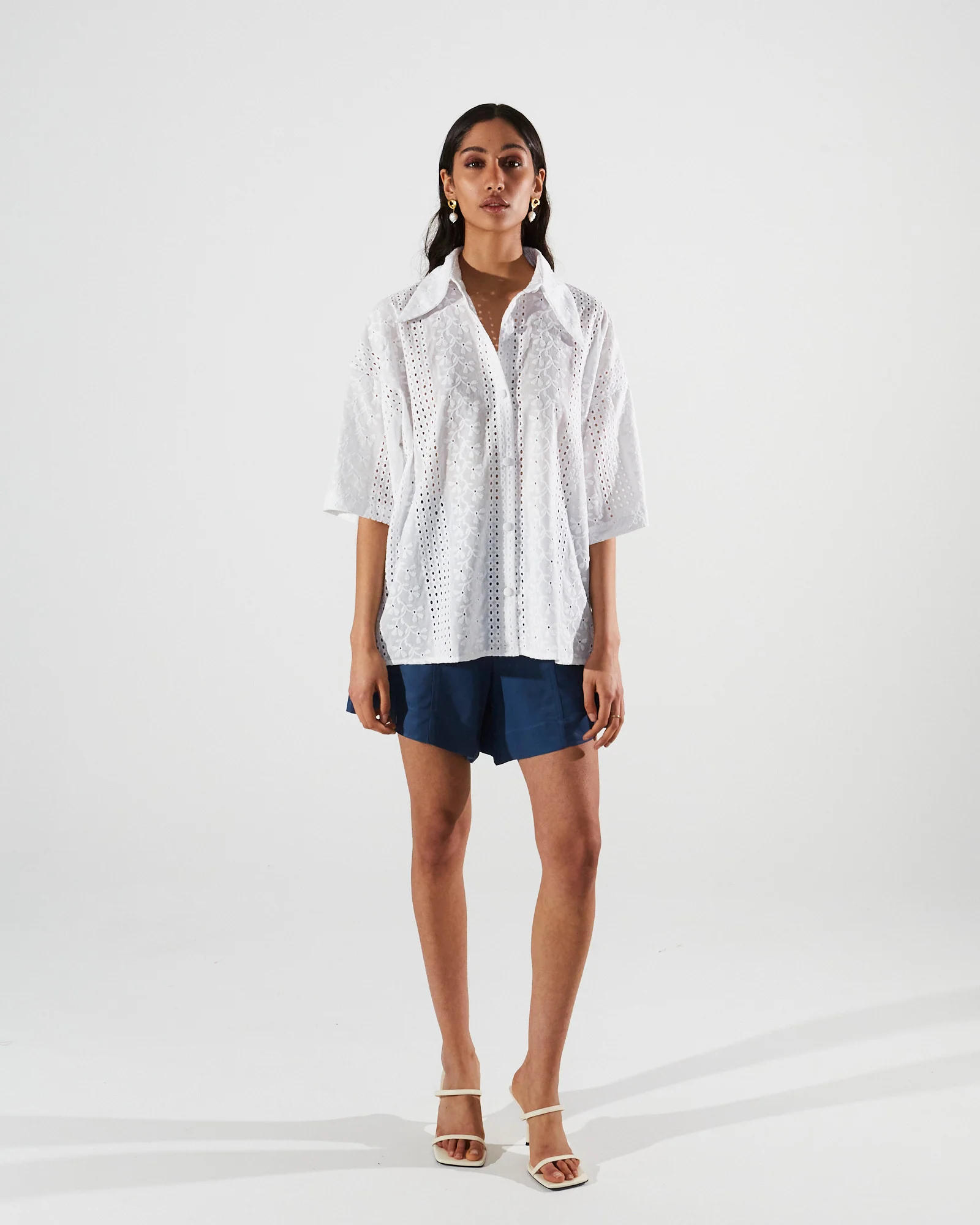 Luisa blue shorts - Image 3