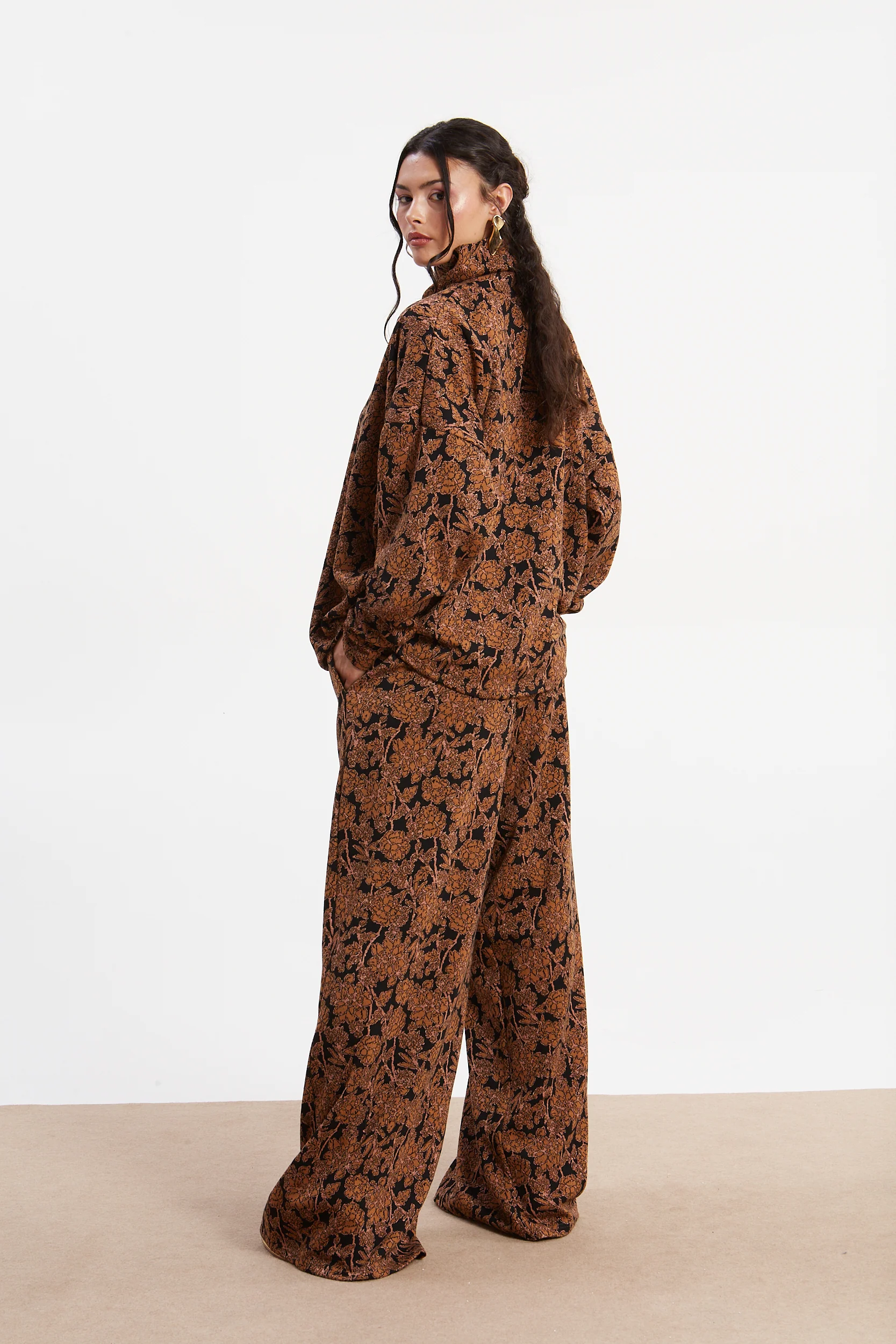 Maeve floral brown pants - Image 4