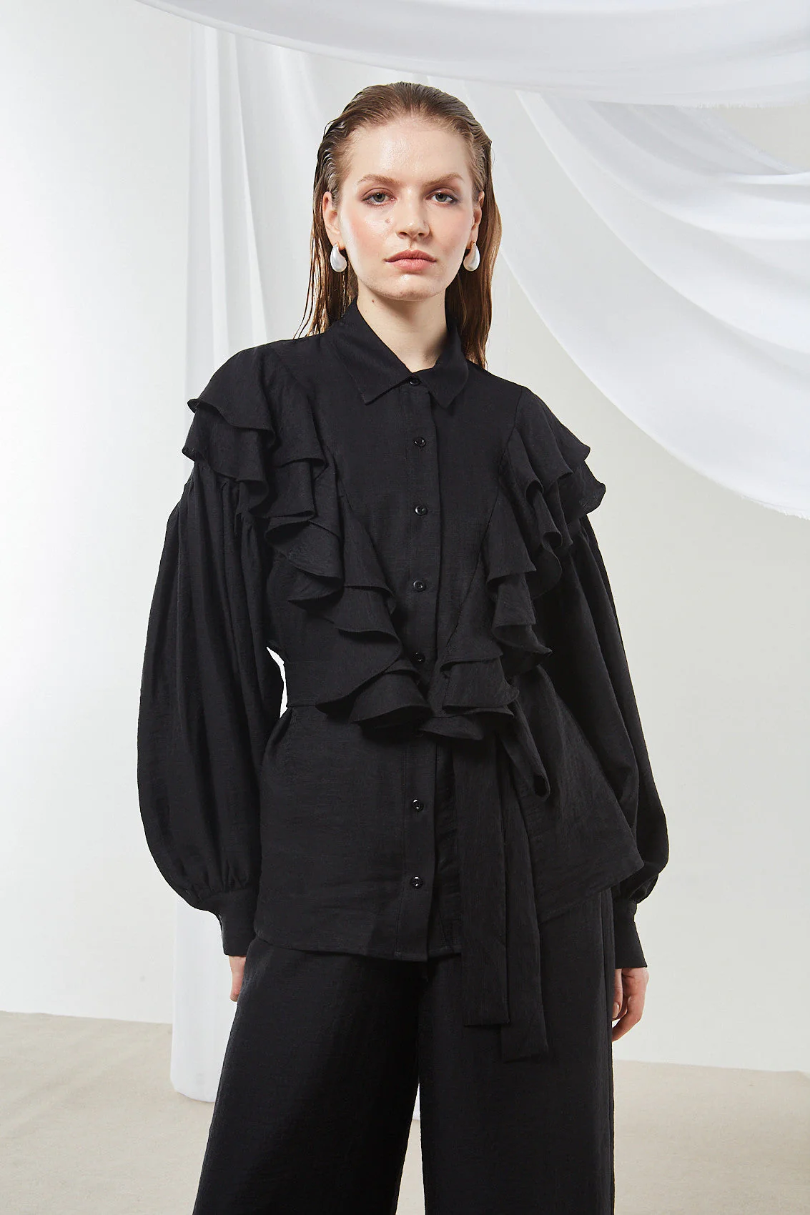 Margot ruffle black shirt - Image 4